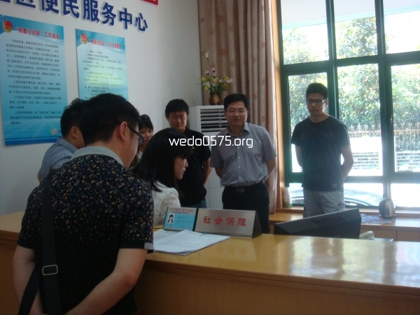市团委杨书记一行视察笛扬社区并对微动力志愿服务活动表示肯定认可