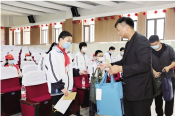 助力寒门学子