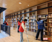 龙城社区举办“学雷锋”活动共绘家园新景