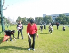 锦湖社区“3.5学雷锋--你丢我捡”志愿行动