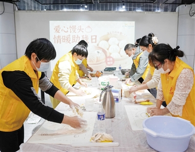 “爱心馒头” 传温暖