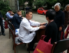 柯桥街道育才社区在职党员干部“冬日温暖行”志愿活动