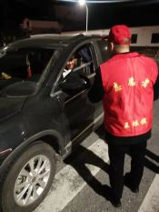 同心抗“疫”  守好小门