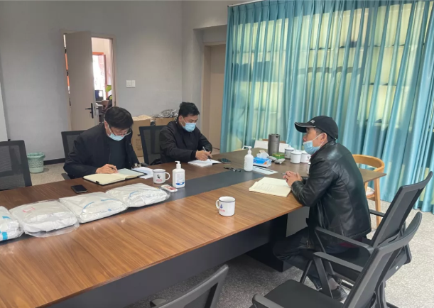 确保防疫应急物资充足供应