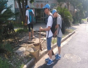 柯桥街道黄社溇社区：学生志愿者来兴越西区“清洁家园”志愿活动
