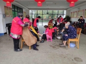 关爱老人，人人参与