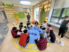 “带你去摘星辰”志愿早教活动