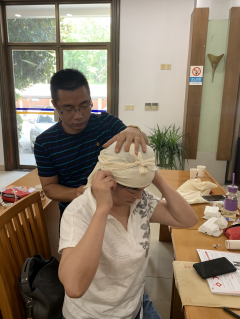 组织开展红十字会救护知识培训