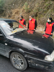 疫情期间志愿者站岗活动