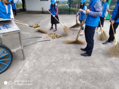 新横溪村开展整洁家园志愿者活动