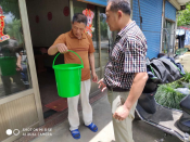 发放易腐垃圾桶