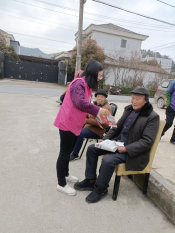 发放越惠保宣传单