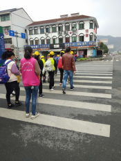 文明过马路，安全你我他
