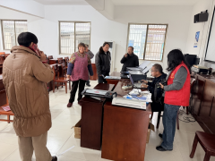 新横溪村开展“阳光公益，微笑服务”免费拍照公益活动