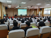 兰亭分院开展学生艾滋病防治知识讲座志愿活动 兰亭分院开展学生艾滋病防治知识讲座志愿活动