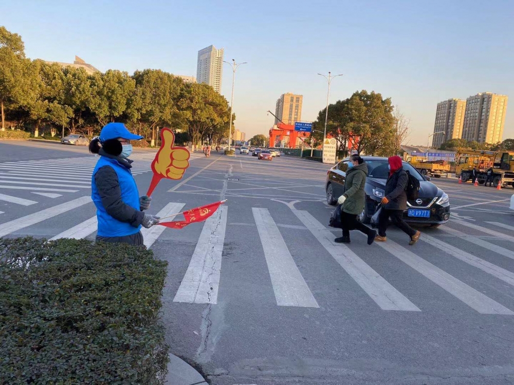 礼让斑马线、文明过马路