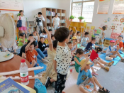 彩虹绘本屋活动