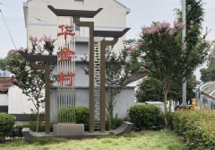 守好“小门”志愿者在行动