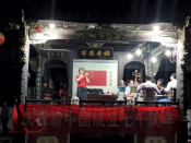 志愿者送戏下乡