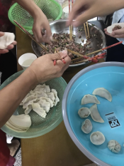 包饺子联谊活动