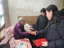 走访慰问困难户