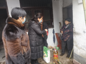 走访慰问困难户