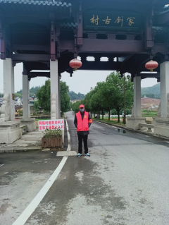 疫情无情，党员志愿值岗