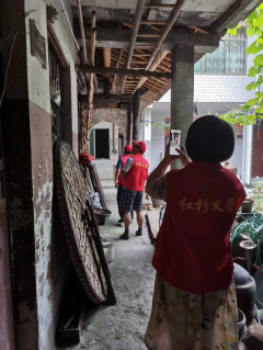 占岙村老旧民房安全检查志愿活动