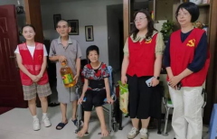 占岙村老年残疾人帮扶志愿活动