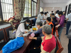 绍兴文理学院附属医院到国庆村义诊