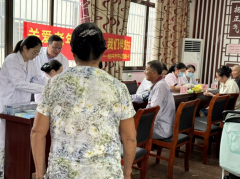 为医疗下乡进行倡导带领志愿服务