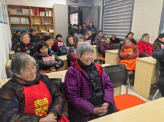 杨江村养老服务志愿活动