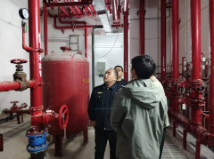 新中泽社区开展消防排查志愿者活动