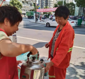 献爱心 送清凉