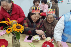 白洋居集体生日与水果手工活动