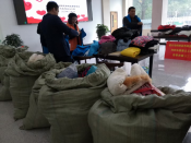 冬衣捐赠，温暖同行”暖冬行动募集第二天[