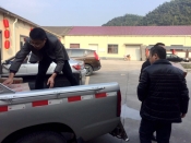 节前慰问送温暖