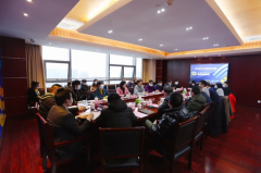 召开“亲清直通车 政企恳谈会”