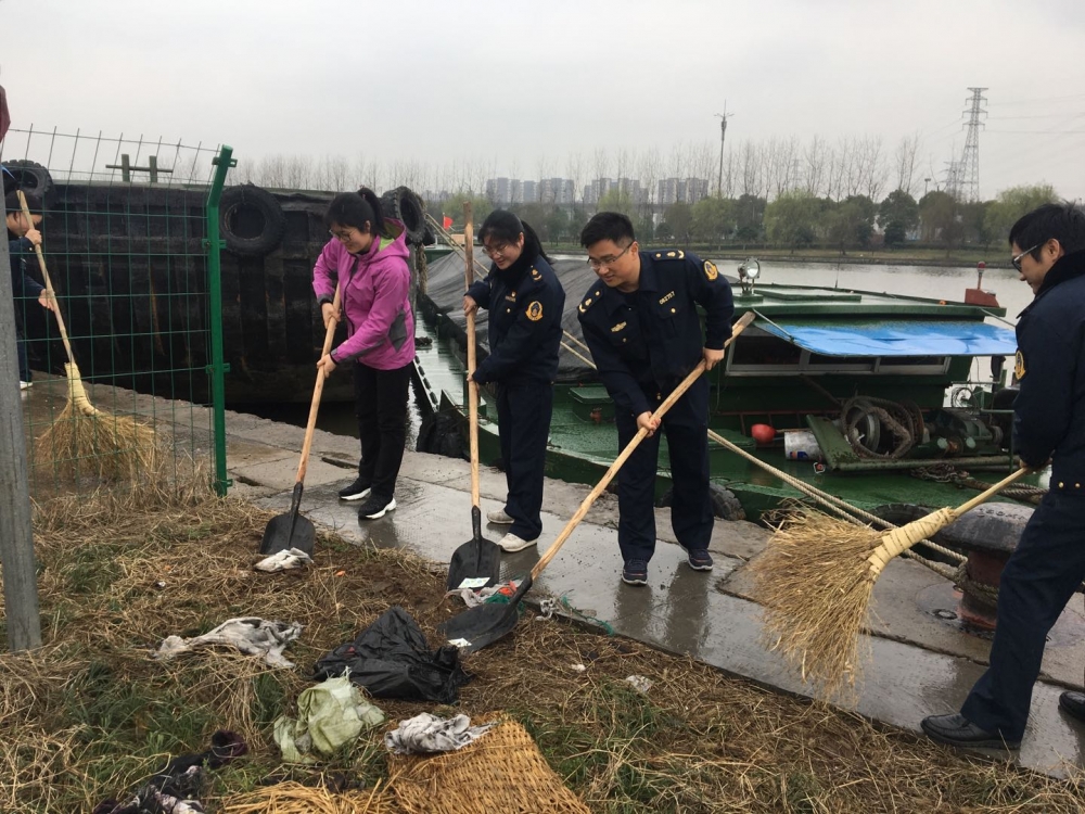 青春护水“湖（河）小二”