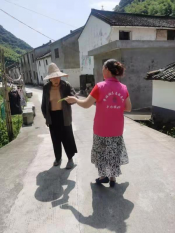 发放电信诈骗宣传单