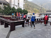 祝家村志愿者准备核酸检测场地