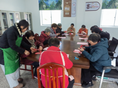 海盐村开展手工剪纸活动