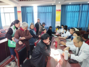 同康村开展义诊活动