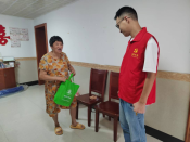 携手同行 与爱相伴