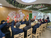 邻里欢聚暖寿星