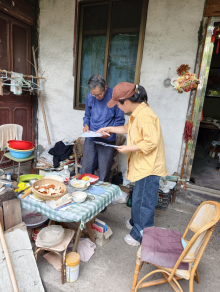 书香伴成长 志愿暖童心