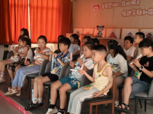光影润童心  红色伴成长