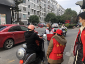 疫情防控“守小门”