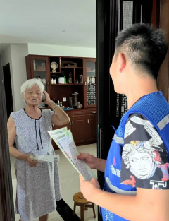 禹会社区开展垃圾分类入户走访活动