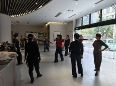 禹会社区开展交谊舞培训活动